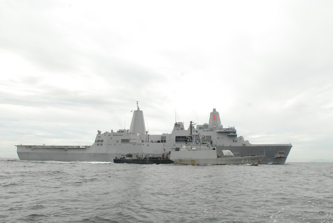 US Navy Amphibious Assault Ship